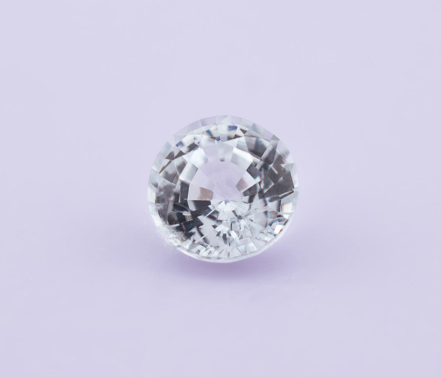 White Ceylon Sapphire 1.37ct | Round Shape