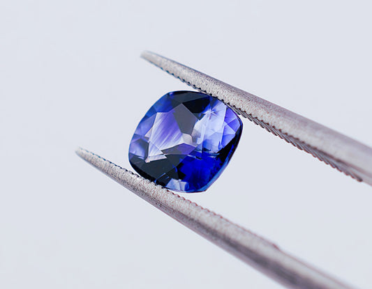 Bi-Colour Ceylon Sapphire 0.89 Ct | Cushion Cut