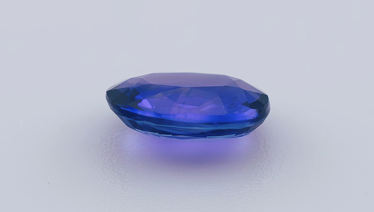 Blue Ceylon Sapphire 1.05ct | Oval Shape