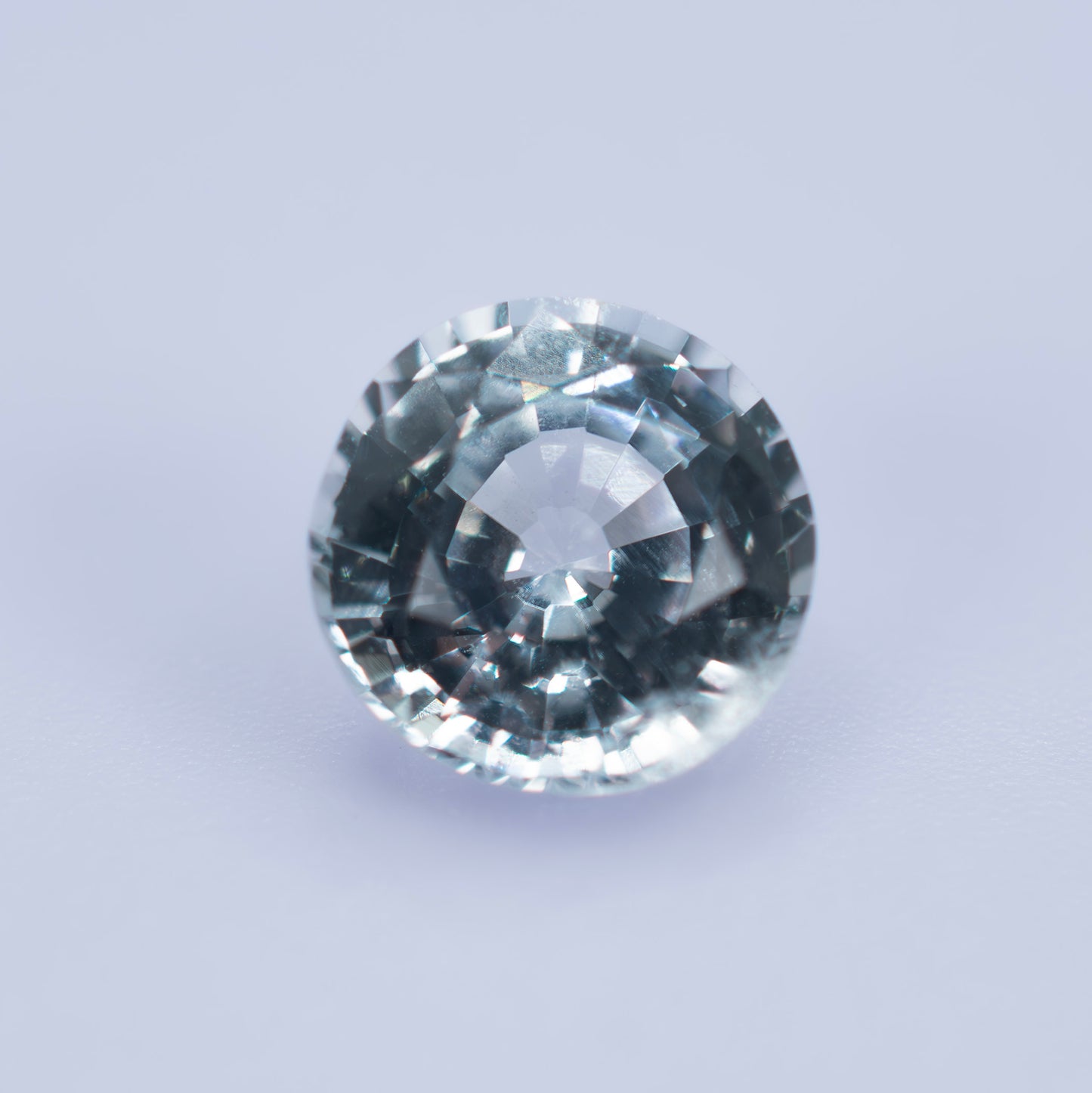 White Ceylon Sapphire 1.37ct | Round Shape