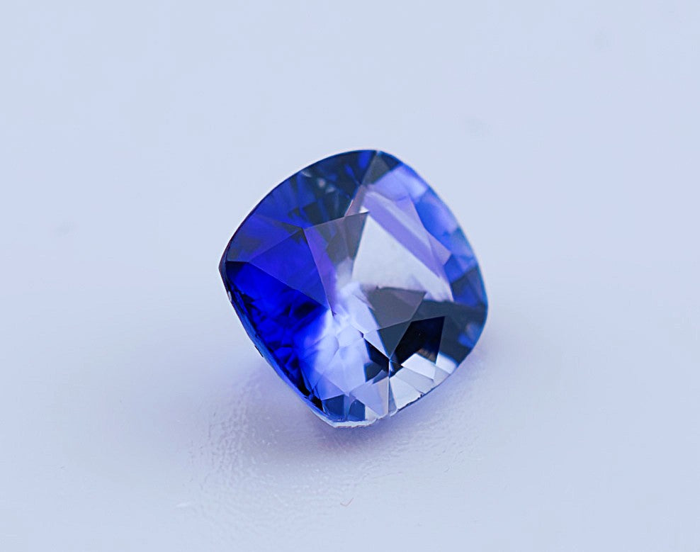 Bi-Colour Ceylon Sapphire 0.89 Ct | Cushion Cut