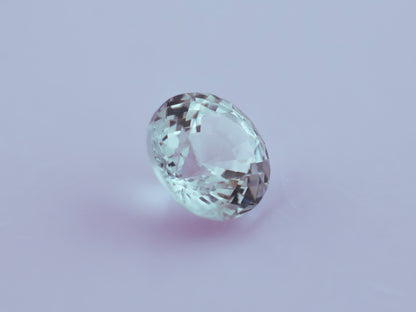 White Ceylon Sapphire 1.37ct | Round Shape