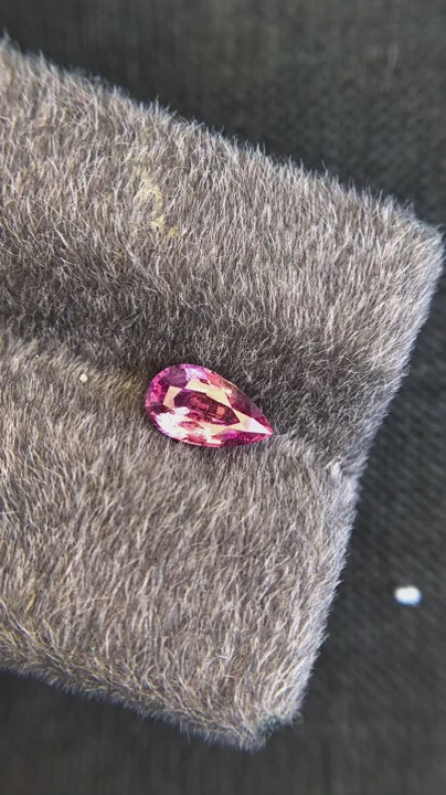 Padparadscha Sapphire 1.01ct | Pear Shape | Madagascar